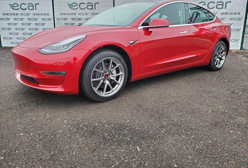 Tesla Model 3 DUAL MOTOR 2020