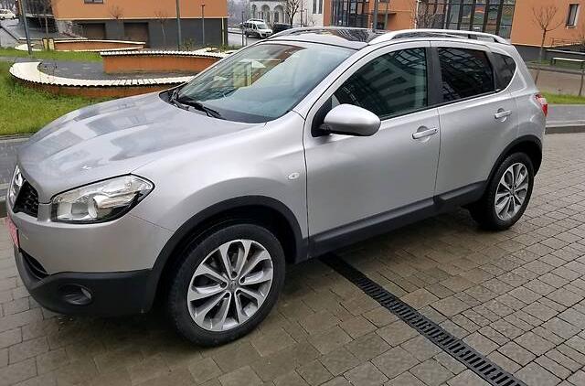 Nissan Qashqai PANORAMA MAX 2011
