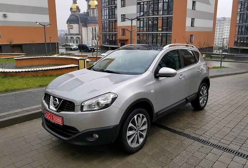 Nissan Qashqai PANORAMA MAX 2011