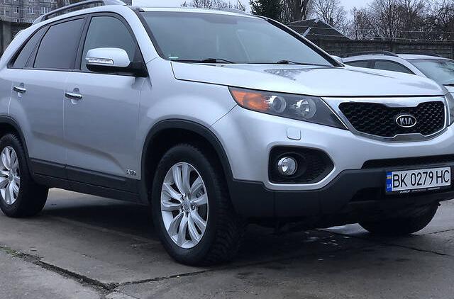 Kia Sorento Model 2012 Premium 2011