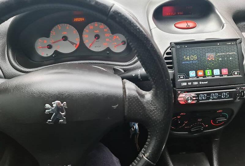 Peugeot 206 СС 2005