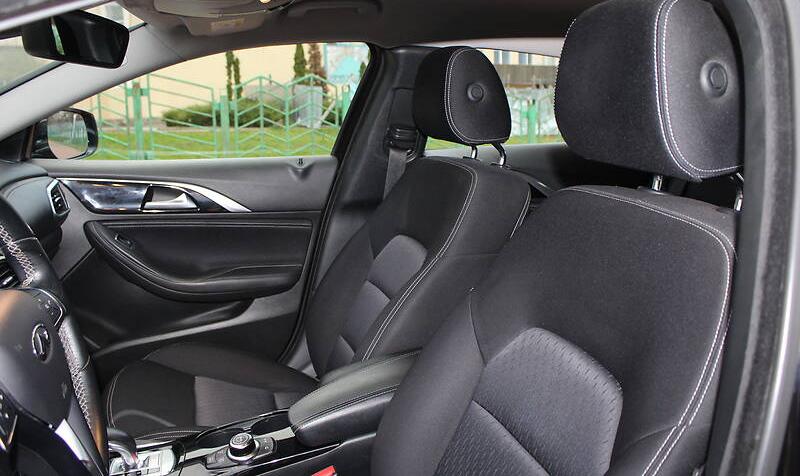 Infiniti Q30 SPORT IDEAL 2016