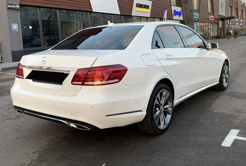 Mercedes-Benz E 220 Avantgarde 2013