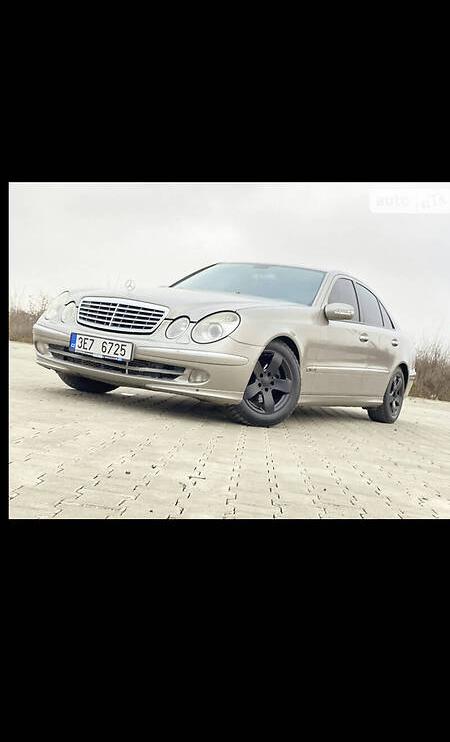 Mercedes-Benz E 270 abangarde 2003