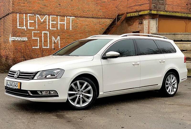 Volkswagen Passat B7 HIGHLINE XENON R17 2014