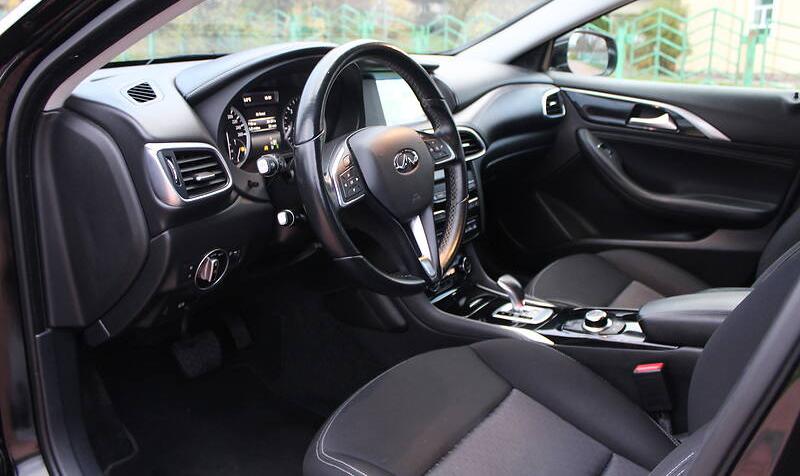 Infiniti Q30 SPORT EDITION 2016