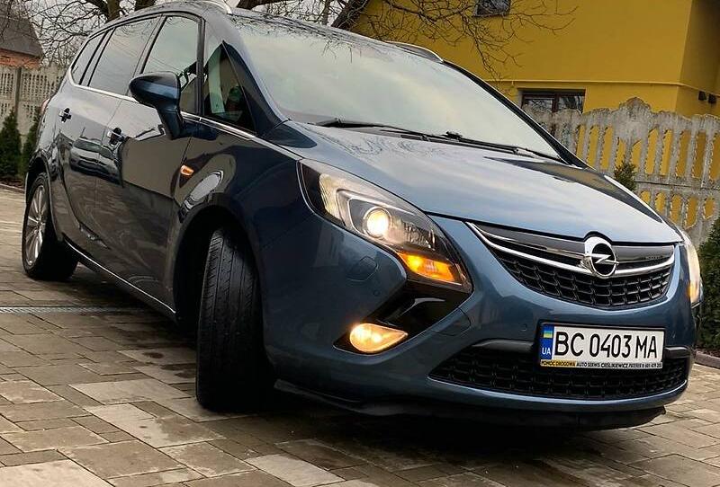 Opel Zafira Tourer 2013