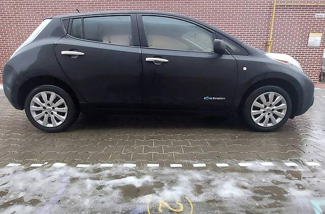 Nissan Leaf 2014