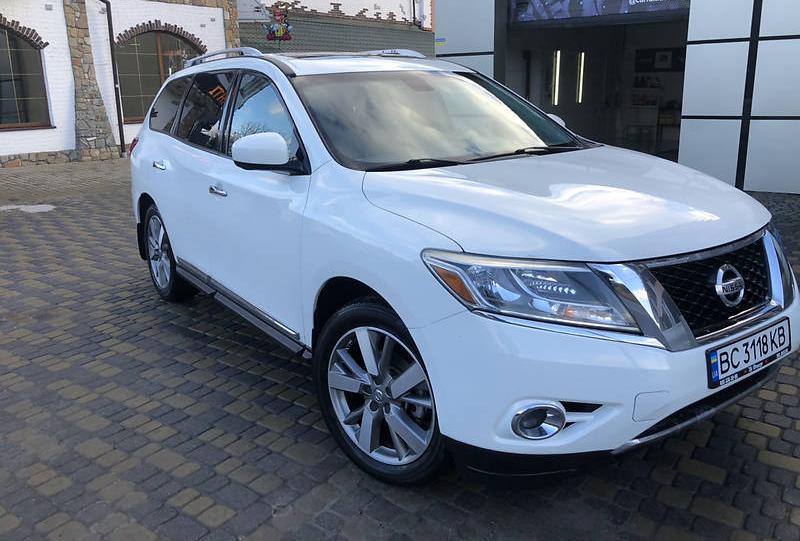 Nissan Pathfinder Platinum 2012