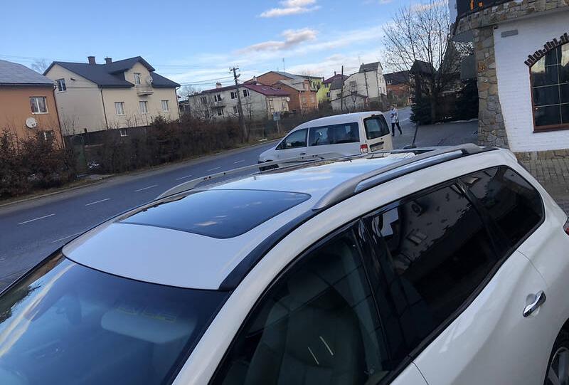 Nissan Pathfinder Platinum 2012