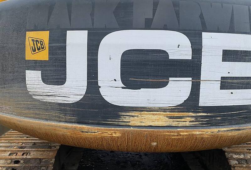 JCB JS 220 2012