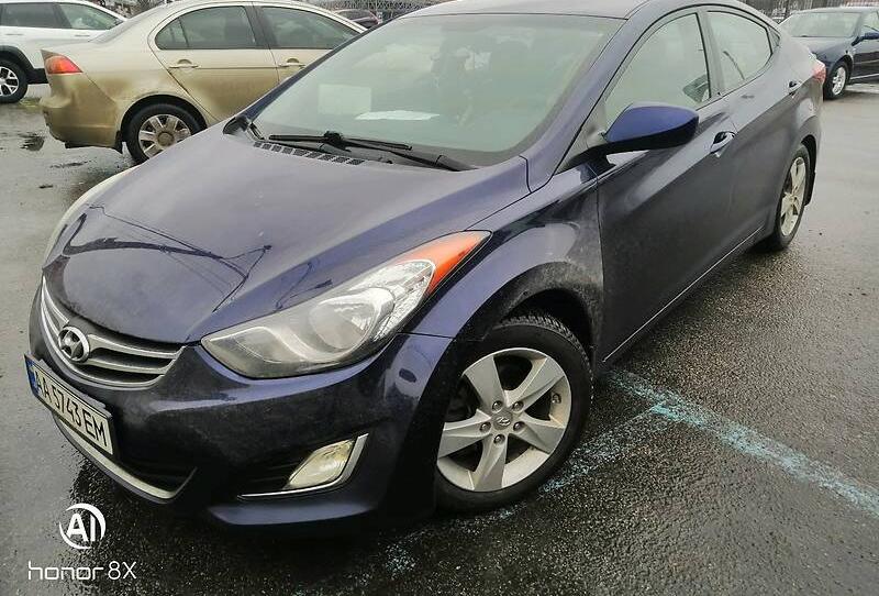 Hyundai Elantra SE 2013