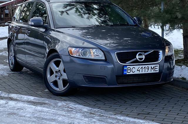 Volvo V50 SUMUM VERSION 2011