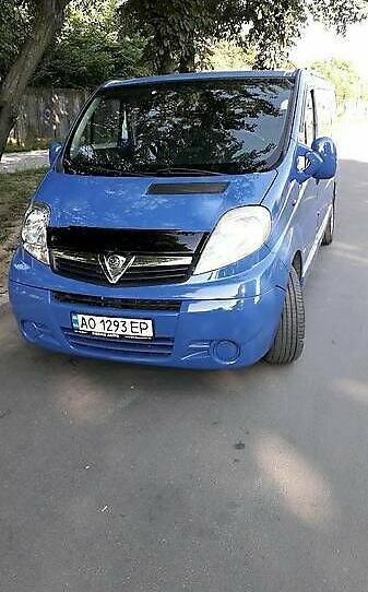 Opel Vivaro пасс. 2007