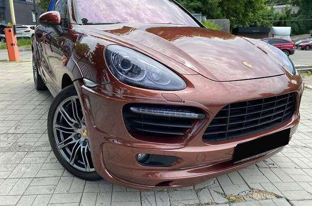 Porsche Cayenne TURBO LIMITED 2011