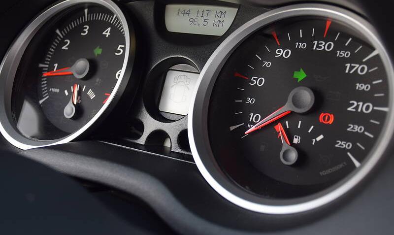 Renault Megane ORIGINAL PROBEG TOP. 2008