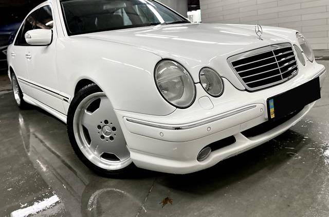 Mercedes-Benz E 55 AMG EXCLUSIVE NEW CAR 2001