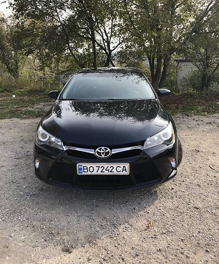 Toyota Camry 2015