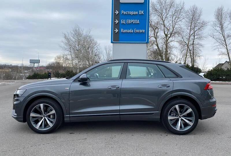 Audi Q8 SLINE  2020