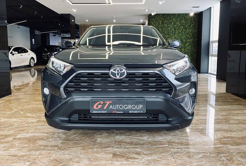 Toyota RAV4 OFFICIAL  2020