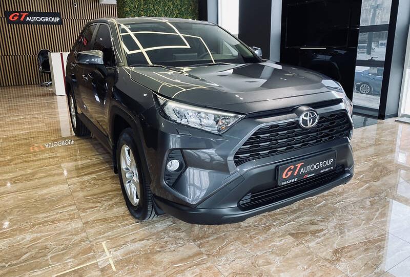 Toyota RAV4 OFFICIAL  2020