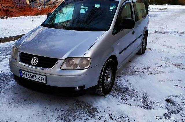 Volkswagen Caddy пасс. 2005