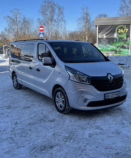 Renault Trafic пасс. 2016