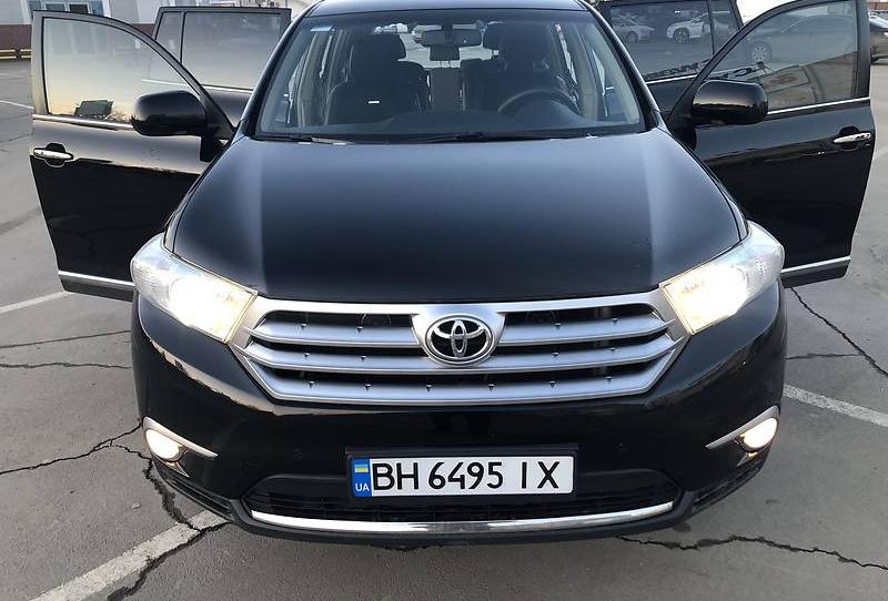Toyota Highlander OFFICIAL MAKSIMAL 2013