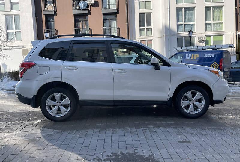 Subaru Forester PREMIUM  2014