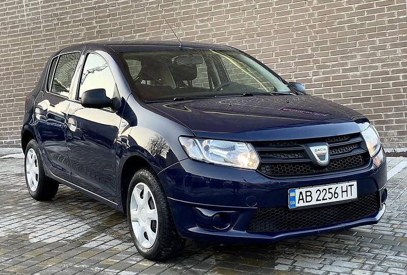 Dacia Sandero 2015