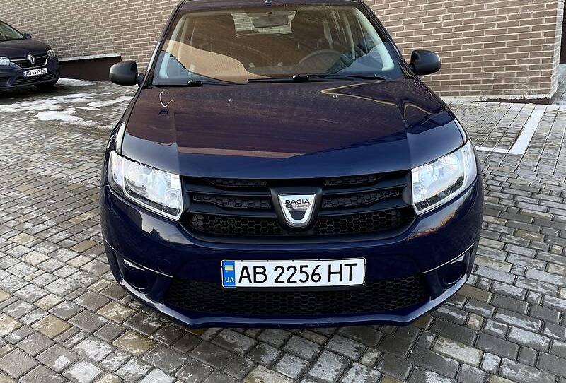 Dacia Sandero 2015