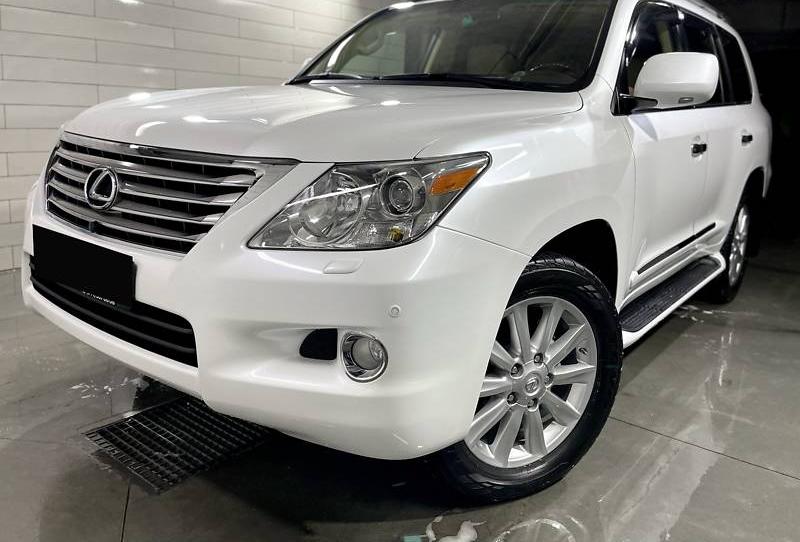Lexus LX 570 2008
