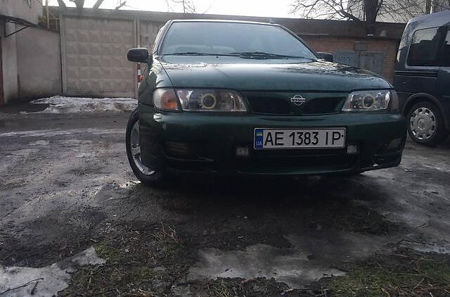 Nissan Almera 1995