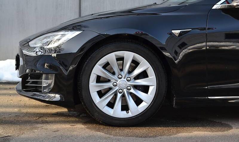 Tesla Model S 75D 2017