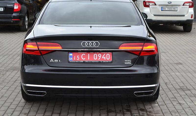 Audi A8 LONG 2015