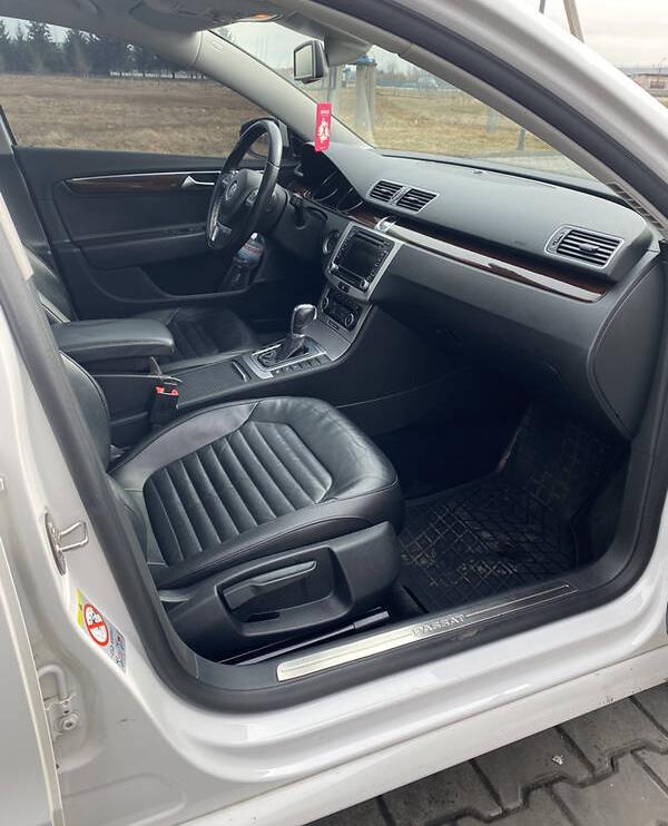 Volkswagen Passat B7 2011