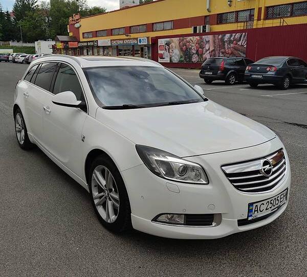Opel Insignia OPC Line 2012
