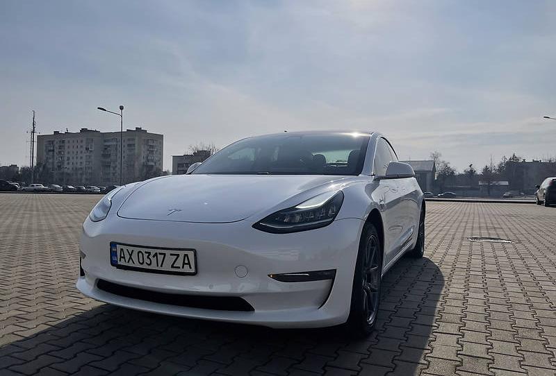 Tesla Model 3 2018
