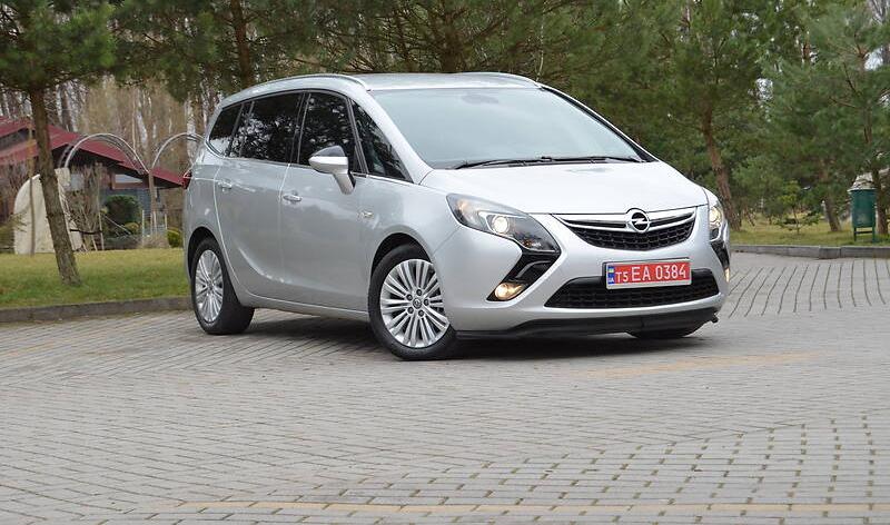 Opel Zafira Tourer 2016