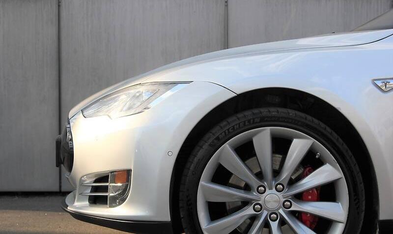 Tesla Model S P85D 2014