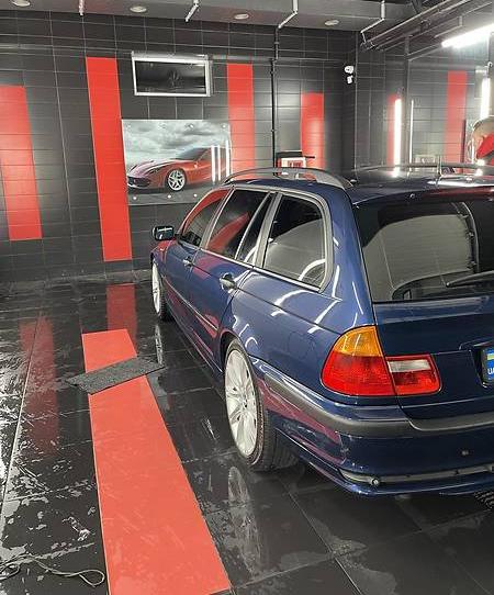 BMW 320 2004