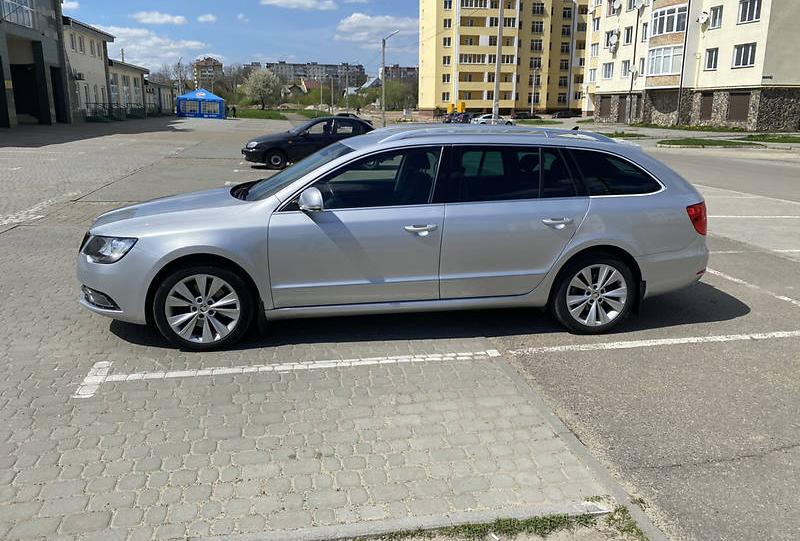 Skoda Superb 2013