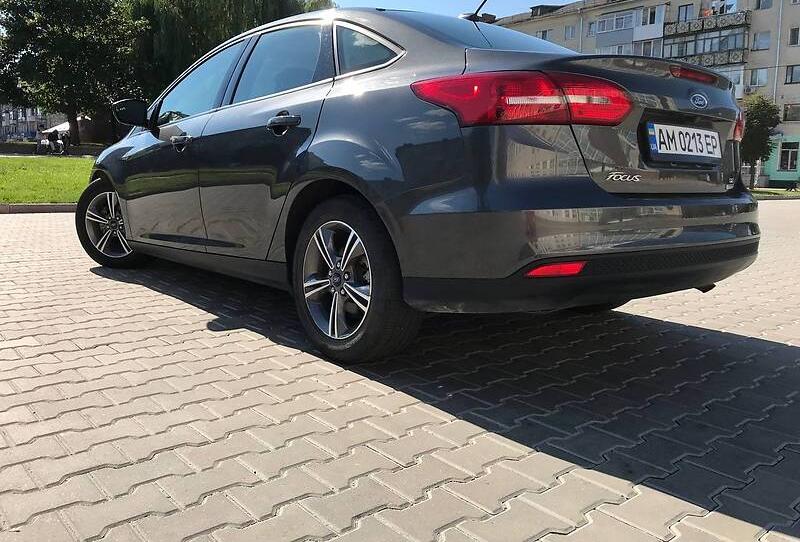Ford Focus SE 2017