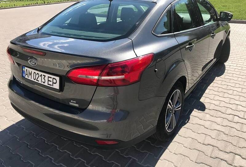 Ford Focus SE 2017