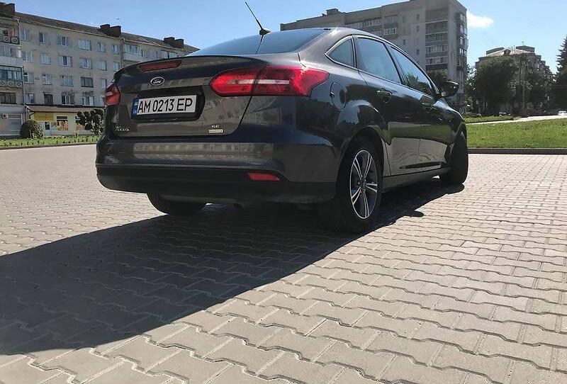 Ford Focus SE 2017