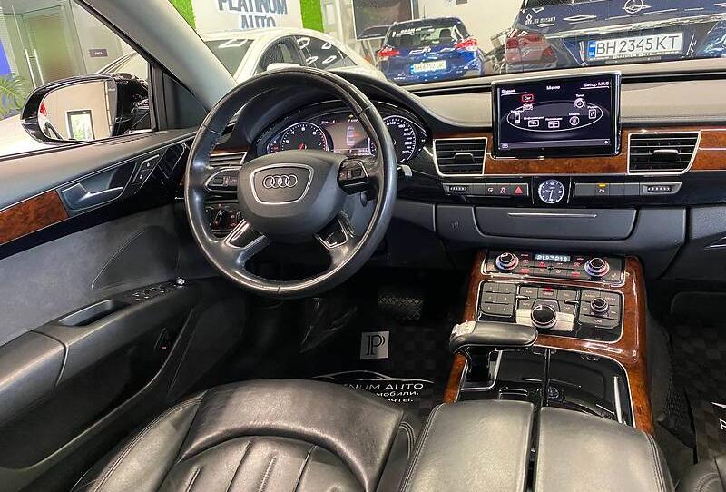 Audi A8 2011