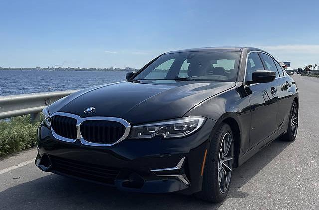 BMW 330 2019