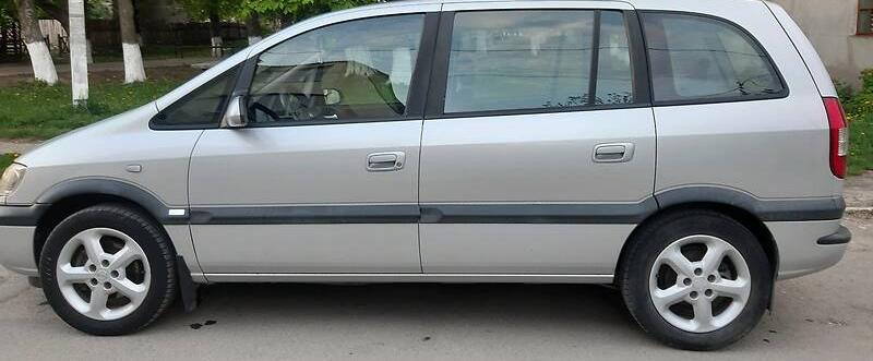 Opel Zafira 2004