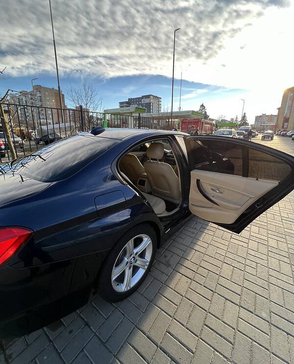 BMW 320 2015