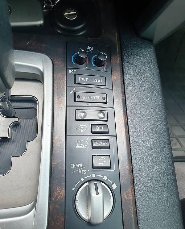 Toyota Land Cruiser 200 2013